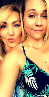 Lindsey Allison's Instagram, Twitter & Facebook