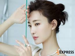 Vương Lệ Khôn là ai? Đời tư, sự nghiệp của Mỹ nhân Cbiz