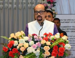 राज्यपाल श्री रमेन डेका रायपुर में छत्तीसगढ़ फिल्म विकास निगम एवं संस्कृति  विभाग द्वारा आयोजित राष्ट्रीय एवं अंतरराष्ट्रीय पुरस्कार ...
