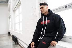 With more and more people looking for comfortable, practical yet performance apparel, sports clothing makes the perfect hybrid blend in the form of athleisure. Shop Men Vanquish Fitness