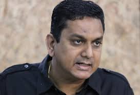 Subramaniam yang juga ahli parlimen segamat berkata, sebagai contoh, arsenik merupakan bahan kimia yang biasanya digunakan sebagai pengawet kayu dan didapati kandungan bahan itu tiga kali ganda lebih tinggi di dalam rokok seludup. Inilah Calon Ph Yang Tewaskan Presiden Mic Datuk Dr S Subramaniam