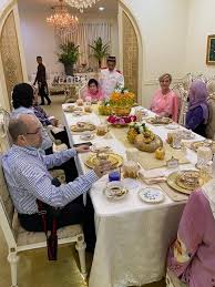 3.15035, 101.72041) is a disused palace belonging to the kelantan royal household in kuala lumpur. Ambassador Roset Visited Kota Bharu And Kelantan Malaysia Scandasia