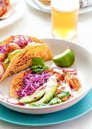 The dressing consists of oil, white wine vinegar, salt, pepper, and shallots, highlighting the sometimes subtle flavors of the fennel. Easy Fish Tacos Recipe