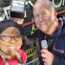 Made friends with Ms. Jackie Goff of "Lemon Bars by Jackie" today at the  Pfun Run in Pflugerville. Awesome treats & an awesome lady! powellparty.com