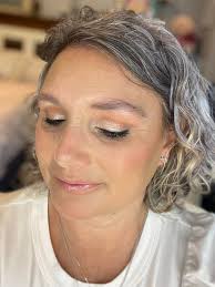 A fresh red set for Theresa 🖤