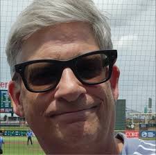 NOT the way Tony looks at Stevie looking at the new wraps 😂