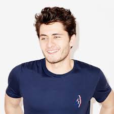 Sa marque destinée aux fans de football fait un véritable carton. Bixente Lizarazu Son Fils Tres Sexy Tximista Lance Une Collection Avec Celio Femme Actuelle Le Mag