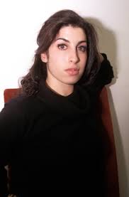 10 354 755 tykkäystä · 53 537 puhuu tästä. Stars Die Ohne Ihre Markenzeichen Ganz Anders Aussehen Amy Winehouse Star Wars Hollywood Stars
