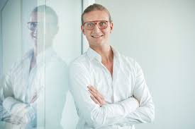 Julia schleidt, training & coaching. Gostudent Erhalt 8 Millionen Euro Investment Business Insider