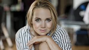 Wydała kilkadziesiąt albumów (solowe, kompilacje, kolekcje, składanki itp.). Lucie Vondrackova Na Chlapy Nemam Ani Pomysleni Idnes Cz