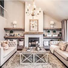 62 Lovely Rug For Farmhouse Living Room Decorating Ideas Livingroomideas Livingro Rustic Chic Living Room Farm House Living Room Farmhouse Decor Living Room