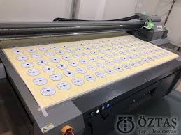 Oztas Barisol Tavan Gergi Tava Adli Kullanicinin Ahsap Baski Panosundaki Pin Mobilya Baski Dolaplar