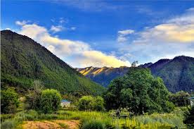 Local specialties include roasted suckling pig and pickled bamboo shoots. Yarlung Tsangpo Grand Canyon In Mainling County Nyingchi Nyingchi Tours Attractions Transportation Tibet Tours Tibet Travel Tibet Trip Tibet Tour Packages 2020