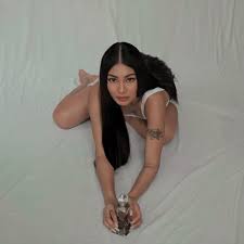 Nadine lustre is a filipino actress and singer most famous for her lead role in the movie 'diary ng panget'. Things You Didn T Know About Nadine Lustre Pinoy Parazzi