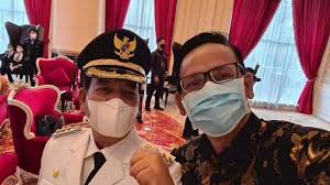 Birgaldo sinaga meninggalkan seorang istri dan seorang putri yang cantik. 1gfggczzokjtnm