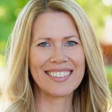 Jennifer Plumlee's Instagram, Twitter & Facebook