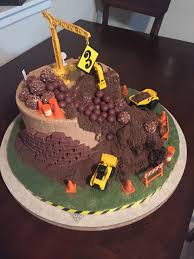 Pin By Hure Heloise On My Cakes Construction Birthday Cake Digger Birthday Cake Truck Birthday Cakes