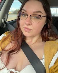 Madeline Houser's Instagram, Twitter & Facebook