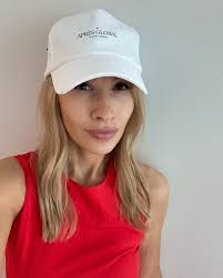 Elena Ash (@elena.ash.nyc) • Instagram photos and videos