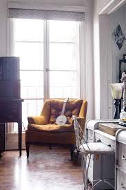 A Food Stylist S Charming Petite Studio Living Room Decor Apartment Small Apartment Decorating Living Room Small Apartment Furniture
