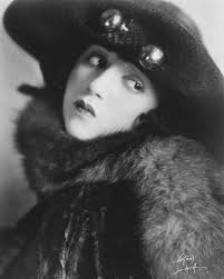 Vitagraphically yours, Jessica ✨