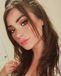 Courtney Shade's Instagram, Twitter & Facebook