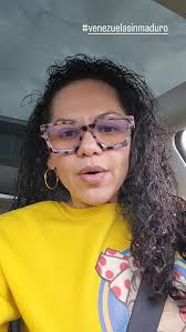 Copas Personalizadas para 15 Años. . #papeleriacreativa #papercraft  #hechoAmano #handmade #copaspersonalizadas #copas #quinceañera #brindis  #brindisquinceaños #quinceanos #Personalizados #Nashville  #Nashvillepapercraft #thefairyoftheparties ...