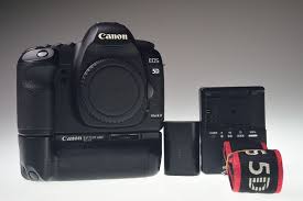 Canon Eos 5d Mark Iii 22 3 Mp Digital Slr Camera Canon Eos 5d Mark Ii Body With Bg E6 Battery Grip Shutter Count 16537 Excellent Eos Canon Eos Canon Battery