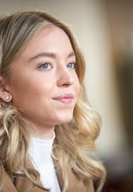 Sydney sweeney grew up with a younger brother and at the age of 12, she convinced her parents that she wanted to be an actress. Sydney Sweeney Style Clothes Outfits And Fashion Page 5 Of 13 Celebmafia