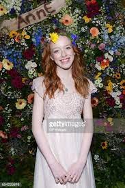 I swear it's like someone shook the book and amybeth fell out of it. 37 Amybeth Mcnulty Ideen Dc S Legends Of Tomorrow Jonathan Crombie Anne Auf Green Gables