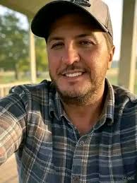 Our sugar is yours, friend. Jerry Armstrong, Jackie Boekhoff, Jared Hoffa,  Jacob Kasinger, Theocharis Konstantas, Anthony Dover, Duke Van Bloodmouth,  Marisa Rose , Lee Mooneyham, Phil Lowe, Joshua Solís Lozano, Chaotic  Materia,