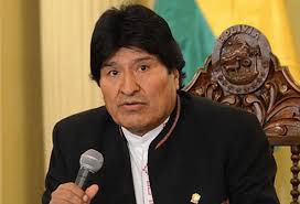 EVO MORALES COBRA RENTA VITALICIA COMO EXPRESIDENTE Desde enero de este año  Evo Morales recibe Bs. 21.640 mensuales según la Ley 376 de reconocimiento  pecuniario a expresidentes y exvicepresidentes, así lo informó
