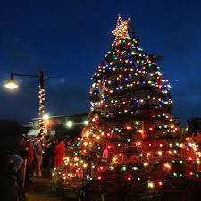 Crab pot trees are christmas trees made from….crab pots! Port Of Ilwaco Crab Pot Christmas Tree Seaview Life