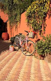 Peinture Exterieure Quelle Couleur Choisir Pour Le Mobilier De Jardin Et Les Facades Peinture Mur Exterieur Peinture Terrasse Peinture Exterieure