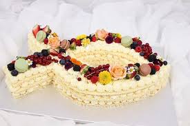 Pin Von Cintia Auf Konfirmation Cafe Konditorei Torte Konfirmation Taufe Kuchen
