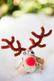Time your tree with photos you love. 22 Amazing Diy Wine Cork Ornaments Ideas For Christmas