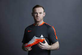 Wayne rooney is hitting back after several embarrassing pictures of him went viral sunday. Wayne Rooney Wallpapers Images Photos Pictures Backgrounds