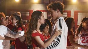 Feel something out now !! Bild Zu Olivia Rodrigo Bild Joshua Bassett Olivia Rodrigo Filmstarts De