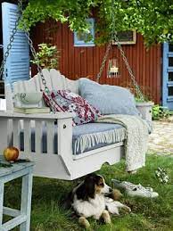 Decorate your garden with zazzle's awesome selection of australian shepherds garden & outdoor supplies. 10 Ideen Zum Selbermachen Fur Wohnung Und Haus Porch Swing Garden Swing Decor