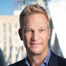 Darren Betz's Instagram, Twitter & Facebook