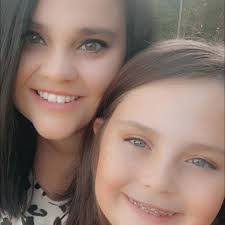 Laurel Rodgers's Instagram, Twitter & Facebook