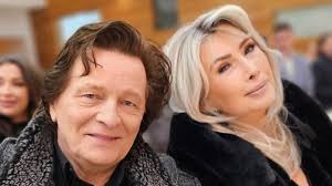 Daniel Popović na vjenčanju sina pozirao s bivšom i sadašnjom suprugom