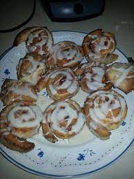 Cinnamon Rolls With Frosting Made From Jiffy Baking Mix Very Easy To Make Jiffy Recipes Jiffy Mix Recipes Homemade Recipes