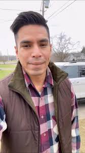 Si conoces a alguien que no tenga donde celebrar esta Navidad, vente a mi  casa. Si vives cerca de Massillon o Canton OH, mis puertas están abiertas.  Te esperamos 👋🏽🌟