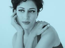 Grande parte desta educação era adquirida pelos pais através do exemplo e do comportamento dos membros mais velhos da sociedade. Os Momentos Mais Marcantes Da Carreira De Ana Moura Norteshopping