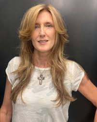 Balayage for women over 50. 15 Modern Shaggy Hairstyles For Women Over 50 With Fine Hair