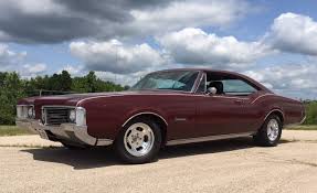 bangshift com the simple recipe this 1968 oldsmobile delmont 88 is effortlessly cool bangshift com this 1968 oldsmobile delmont 88 is