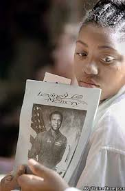 Bay Area mourners flock to NASA center, churches