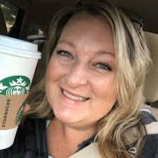 Starlyn Smith's Instagram, Twitter & Facebook