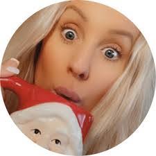 Allie Bean's Instagram, Twitter & Facebook